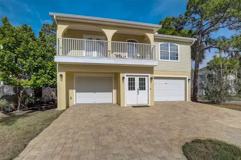 4963 Marina Palms Dr, Port Richey, FL 34668