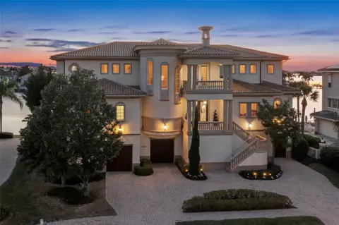 6206 Pasadena Point Blvd, Saint Petersburg, FL 33707