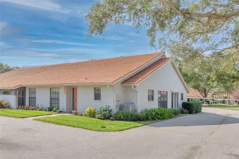 2060 Grove Ln, Clearwater, FL 33763