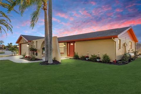 9811 San Mateo Way, Port Richey, FL 34668