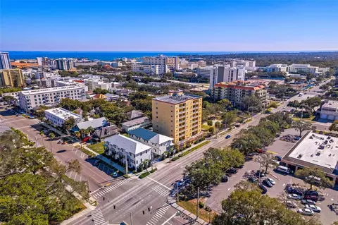 316 8th St S #503, Saint Petersburg, FL 33701