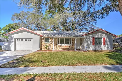 12075 68th Ter, Seminole, FL 33772