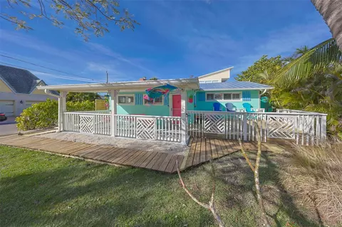 420 Boca Ciega Dr, Madeira Beach, FL 33708