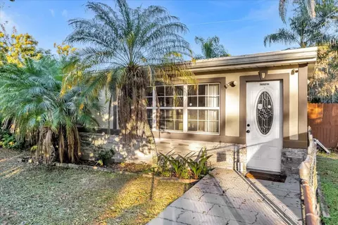 210 King Rd, Winter Haven, FL 33880