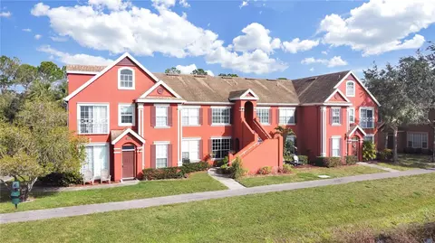 9238 Lake Chase Island Way #9238, Tampa, FL 33626