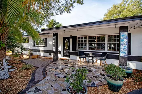 6401 Gulfport Blvd S, South Pasadena, FL 33707