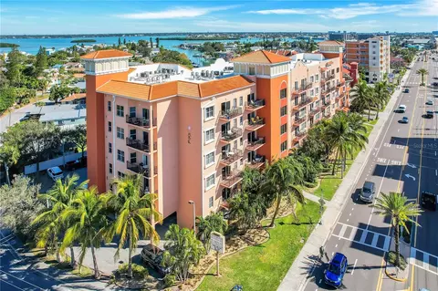13235 Gulf Blvd #611, Madeira Beach, FL 33708