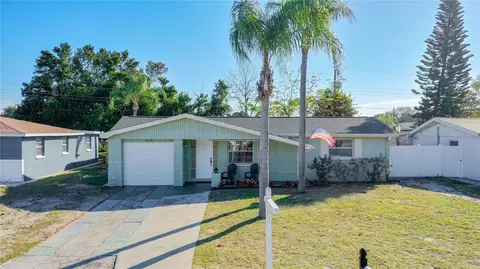 2438 Chancery Dr, Holiday, FL 34690