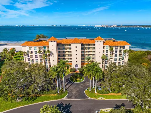 4737 Dolphin Cay Ln S #304, Saint Petersburg, FL 33711