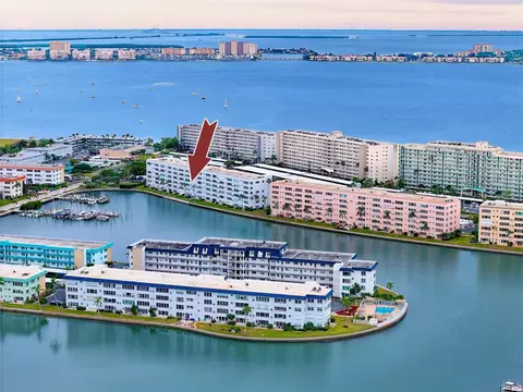 5925 Shore Blvd S #308, Gulfport, FL 33707