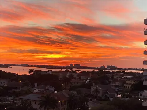 5940 Pelican Bay Plz S #904, Gulfport, FL 33707