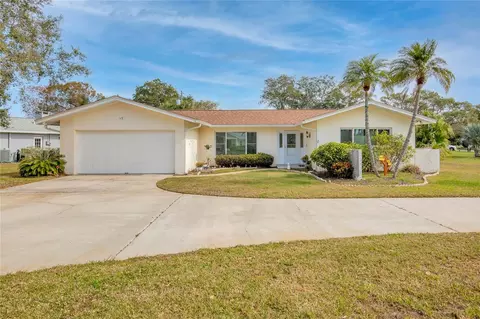 417 Harbor View Ln, Largo, FL 33770