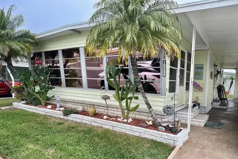 10390 Gazebo Dr #312, Largo, FL 33773