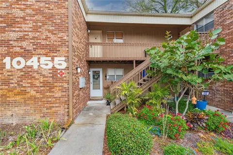 10455 Carrollbrook Ct #214, Tampa, FL 33618