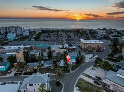 133 182nd Ave E, Redington Shores, FL 33708