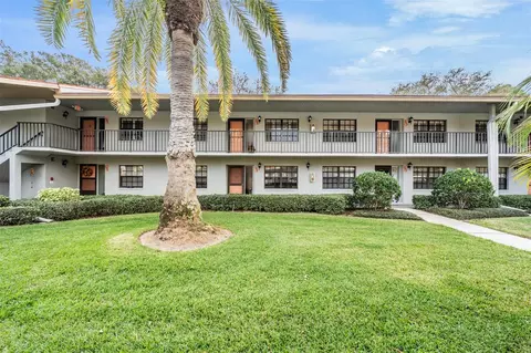 2070 Lakeview Dr #202, Clearwater, FL 33763