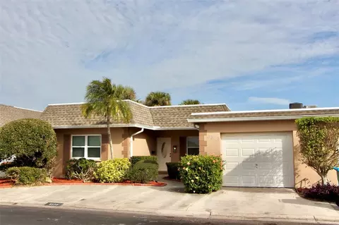 6573 Grand Bahama Dr #1, Seminole, FL 33777