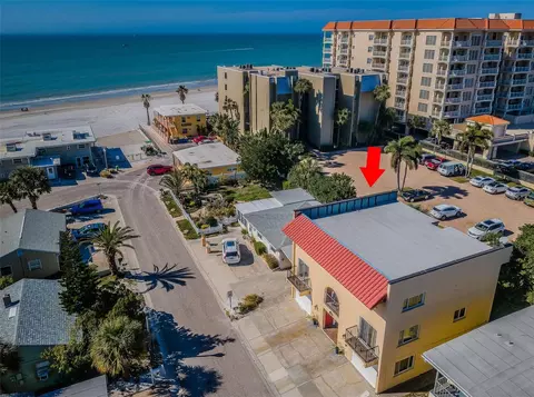 115 177th Ave W #B, Redington Shores, FL 33708