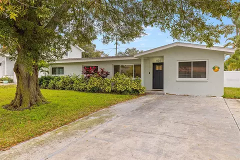 1101 Glenwood Dr, Dunedin, FL 34698