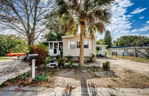 654 River Village Dr, Tarpon Springs, FL 34689