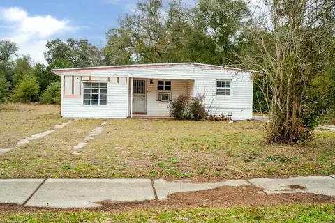 608 Chaseville St, Pensacola, FL 32507