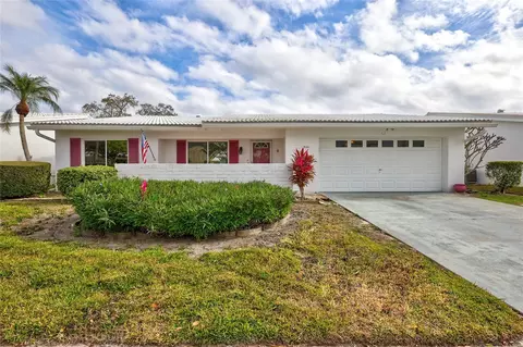 9145 42nd St N, Pinellas Park, FL 33782