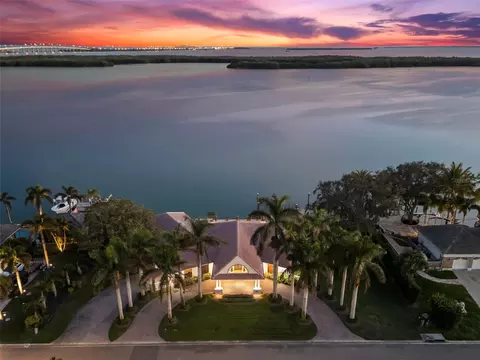 4950 62nd Ave S, Saint Petersburg, FL 33715