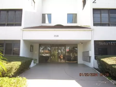 2581 Countryside Blvd #2211, Clearwater, FL 33761
