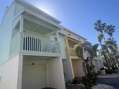 145 117th Ave, Treasure Island, FL 33706