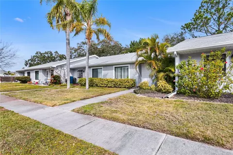 223 Somerset Cir N, Dunedin, FL 34698