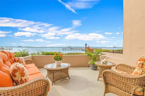 634 Edgewater Dr #144, Dunedin, FL 34698