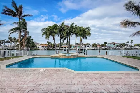 502 Johns Pass Ave, Madeira Beach, FL 33708