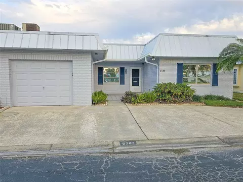 6587 Sahara Dr N, Seminole, FL 33777