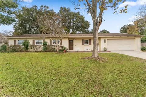 816 Blackberry Ln, Brandon, FL 33511