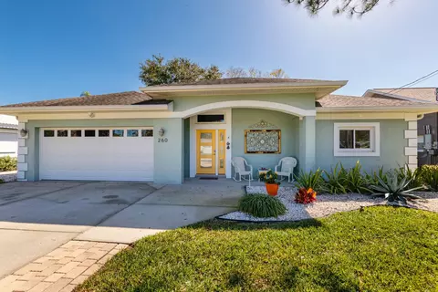 260 Sunlit Cove Dr NE, Saint Petersburg, FL 33702