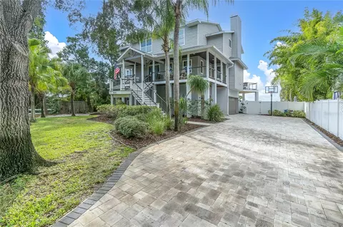 14530 90th Ave, Seminole, FL 33776