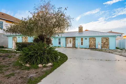 13621 Claudia Dr, Hudson, FL 34667