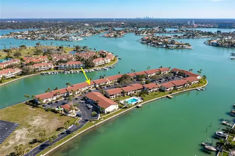 548 Plaza Seville Ct #90, Treasure Island, FL 33706