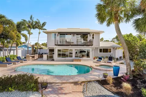 2742 W Vina Del Mar Blvd, Saint Pete Beach, FL 33706