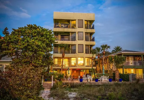 74 Gulf Blvd #1A, Indian Rocks Beach, FL 33785