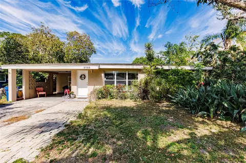 2135 Lee Ln, Sarasota, FL 34231