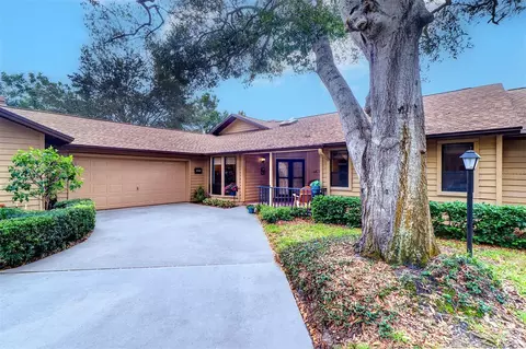 11700 Parkview Ln, Seminole, FL 33772