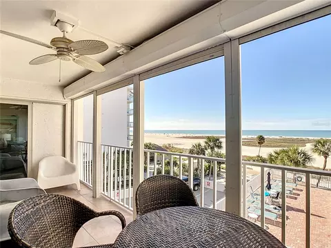11000 Gulf Blvd #402, Treasure Island, FL 33706