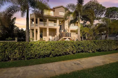 1724 Grand Central Dr, Tarpon Springs, FL 34689