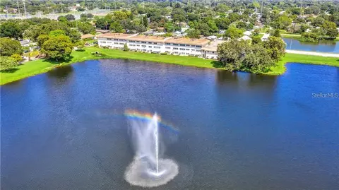 3850 13th Ave N #215, Saint Petersburg, FL 33713