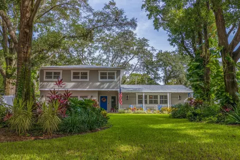 1735 Karleton Pl S, Saint Petersburg, FL 33712