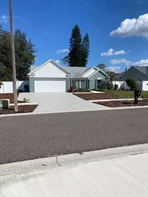 3730 Murray Dale Dr, Valrico, FL 33596