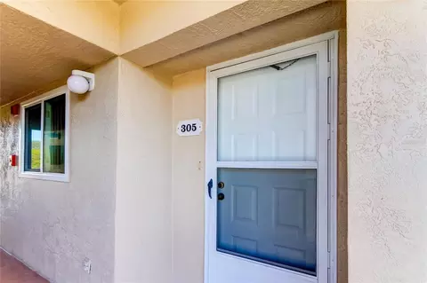 9461 Harbor Greens Way #305, Seminole, FL 33776