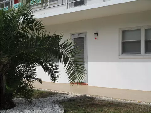 2011 58th Ave N #7, Saint Petersburg, FL 33714