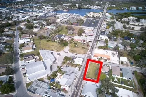 Spruce Street, Tarpon Springs, FL 34689